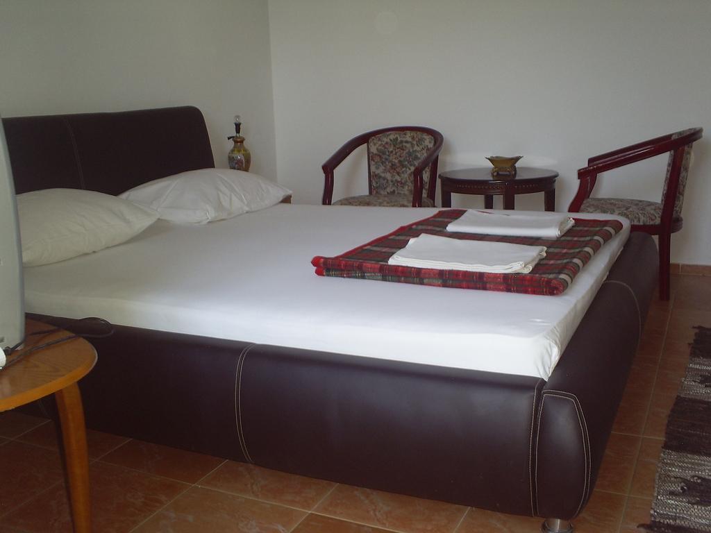 Apartmani Dado Ulcinj Exterior foto
